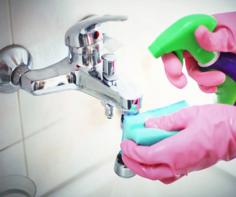 Cleaning Your Bathroom 2 How to clean your bathroom